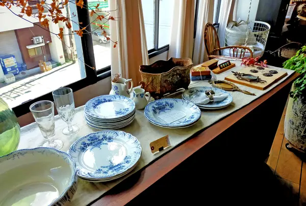 アンティーク家具のAntiques *Midiの写真・動画_image_555136