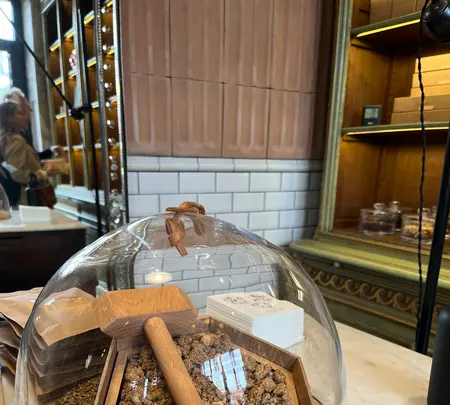 Le Biscuit Alain Ducasse, Manufacture à Parisの写真・動画_image_561751