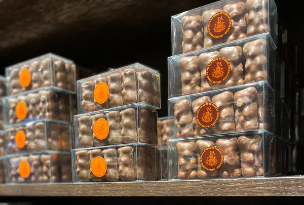 À la Mère de Familleの写真・動画_image_578269