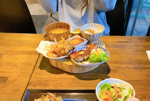 海沿いの キコリ食堂の写真・動画_image_588552