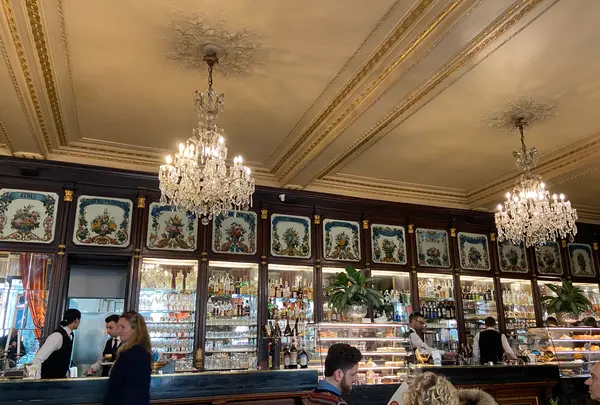 Bottega Vittorio, Guido Gobinoの写真・動画_image_600224