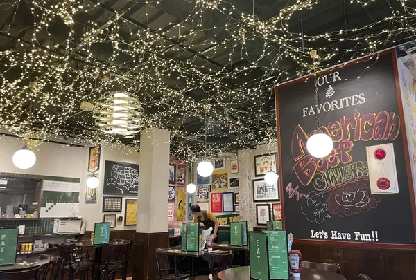Shake Tree Burger & Bar（シェイクツリー バーガー＆バー）の写真・動画_image_602108