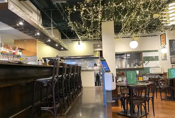 Shake Tree Burger & Bar（シェイクツリー バーガー＆バー）の写真・動画_image_602109