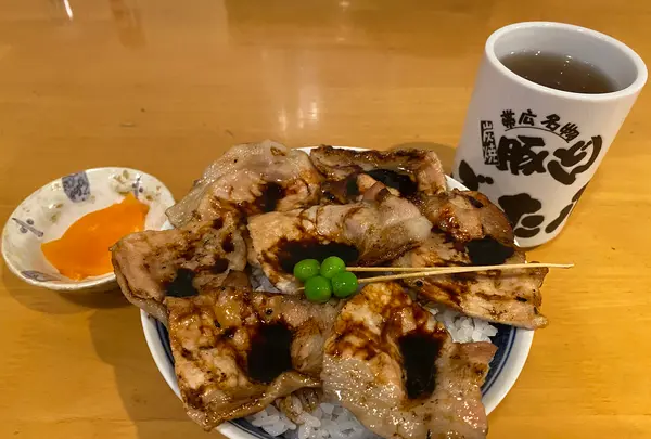 炭焼豚どんのぶた八の写真・動画_image_602665