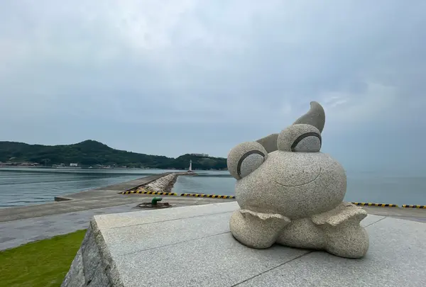 池田港西防波堤灯台の写真・動画_image_613112