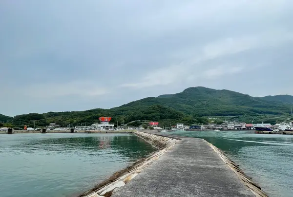 池田港西防波堤灯台の写真・動画_image_613115