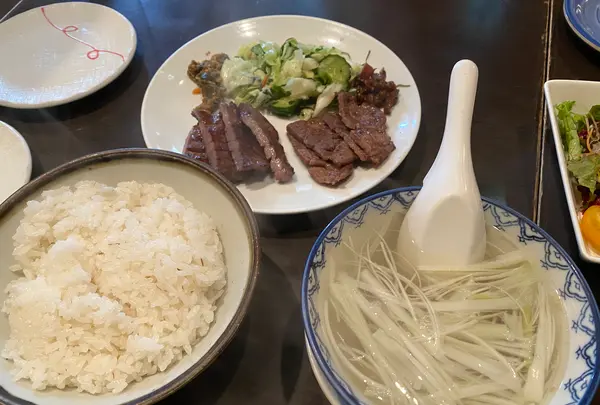 牛たん炭焼 利久 本町店の写真・動画_image_619055