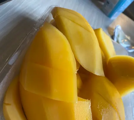 Mae Varee Sweet Sticky Rice with Mangoの写真・動画_image_626766