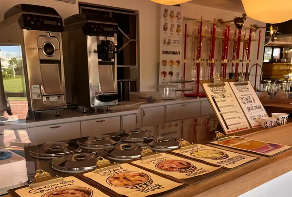 ZHYVAGO COFFEE ROASTERY （ジバゴコーヒーローステリー）北谷町美浜の写真・動画_image_638235