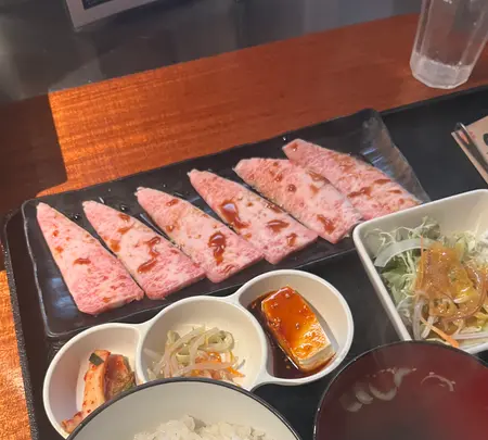 焼肉や -YAKINIKUYA- 吉祥寺店の写真・動画_image_660850