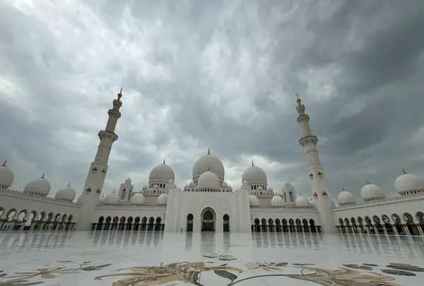 Sheikh Zayed Grand Mosque Centerの写真・動画_image_675149