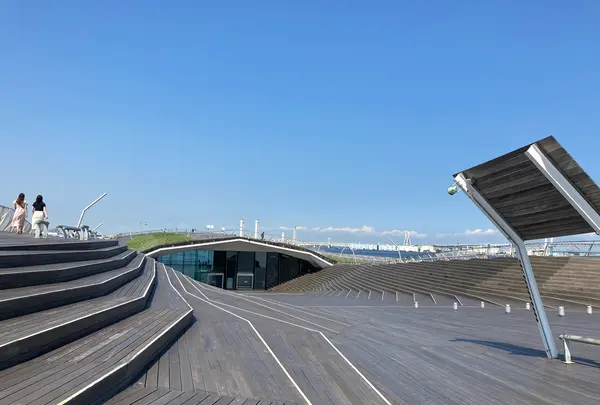 横浜港大さん橋国際客船ターミナル（大さん橋）の写真・動画_image_676227