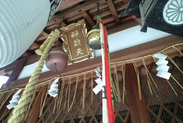 弁天さんが祀られています