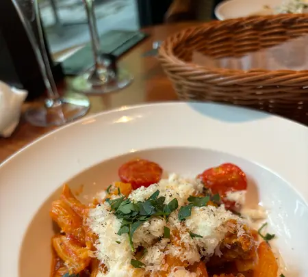 TWELVE GARDENS BAR & GRILLの写真・動画_image_715082