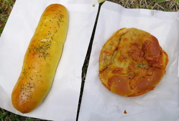 国産の小麦と天然酵母のパン