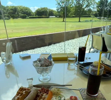 水辺に佇むワッフル専門店 emileの写真・動画_image_774552