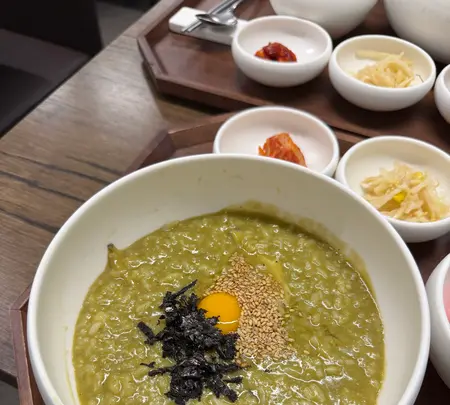 Songjuk porridge (송죽 죽 전문점)の写真・動画_image_821790