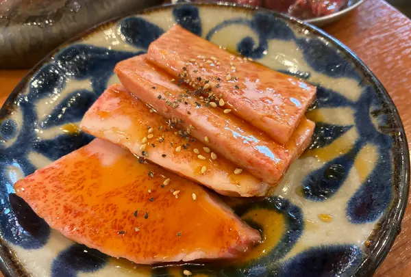 焼肉ホルモン大衆酒場 真 肉焼屋 十三店の写真・動画_image_827342