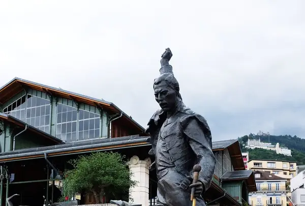Freddie Mercury Statueの写真・動画_image_88765