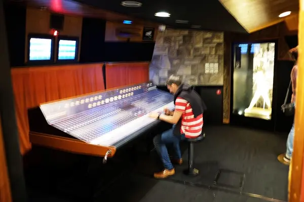 Queen Studio Experienceの写真・動画_image_88773