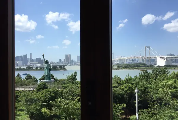 クアアイナ アクアシティお台場店 （KUA ’AINA）の写真・動画_image_91324