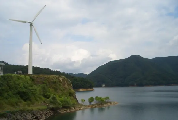 発電には風車も