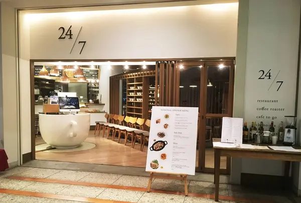 24/7 restaurant （トゥエンティーフォーセブンレストラン）の写真・動画_image_92152