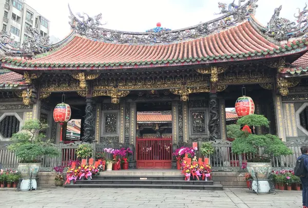 日本のお寺より