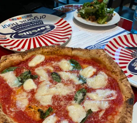 Gino Sorbillo Artista Pizza Napoletanaの写真・動画_image_1008995