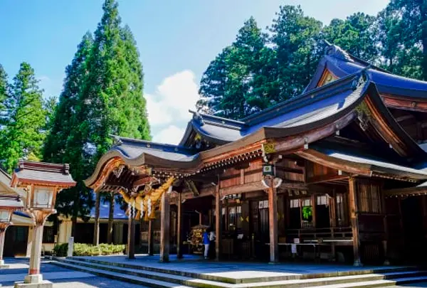 白山比咩神社
