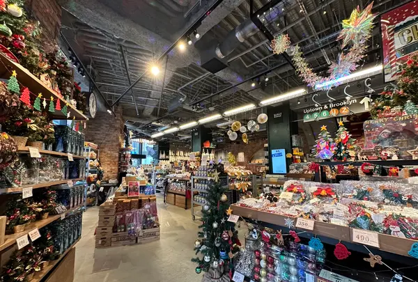 AWESOME STORE TOKYO（オーサムストアトウキョウ）の写真・動画_image_1238486