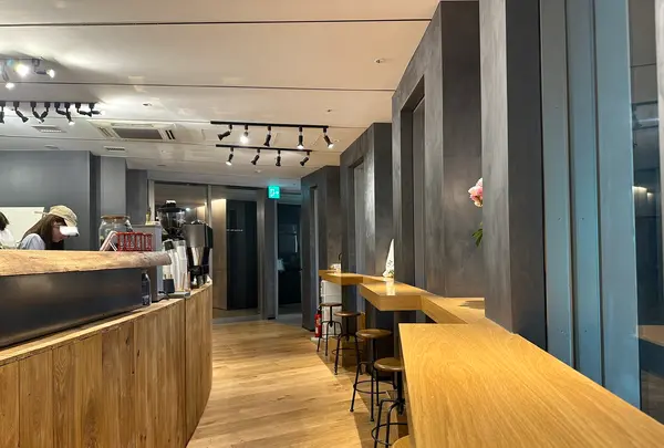 ZEBRA Coffee&Croissant 渋谷公園通り店（ゼブラコーヒーアンドクロワッサン）の写真・動画_image_1383116