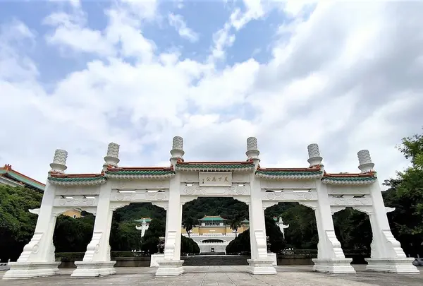 故宮博物院 天下為公牌楼·華表大道