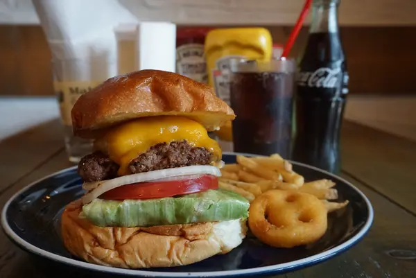 ジョージズ バーガー/GEORGE’S BARgerの写真・動画_image_1399297