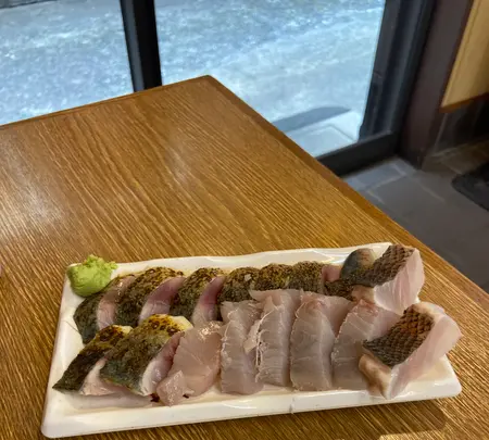 お刺身立ち呑み 隠岐の島水産 十三東口駅前市場店の写真・動画_image_1435254