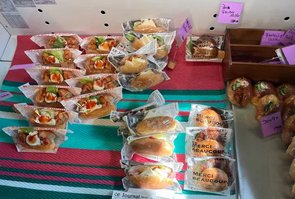 ベーカリー ベリィズ アンド カフェ(BAKERY Berry’S and Cafe)の写真・動画_image_1484153