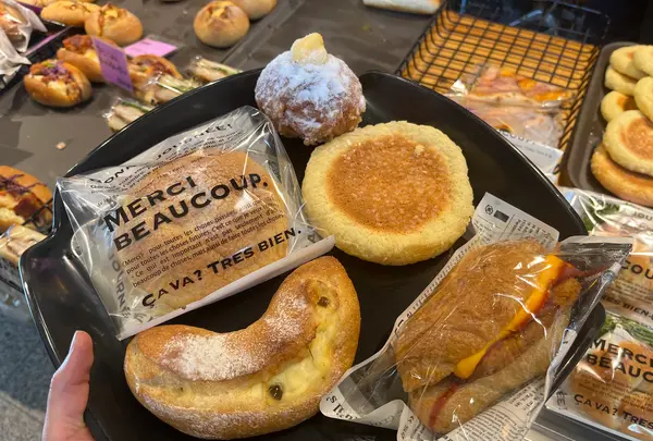 ベーカリー ベリィズ アンド カフェ(BAKERY Berry’S and Cafe)の写真・動画_image_1484159