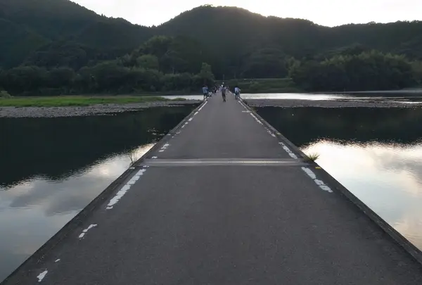 佐田沈下橋
