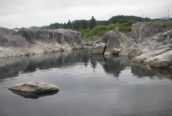 籠岩