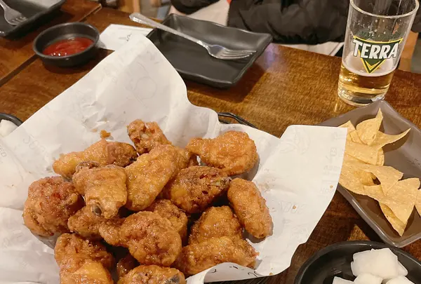 KyoChonチキン 東大門店/교촌치킨 동대문점の写真・動画_image_1671828