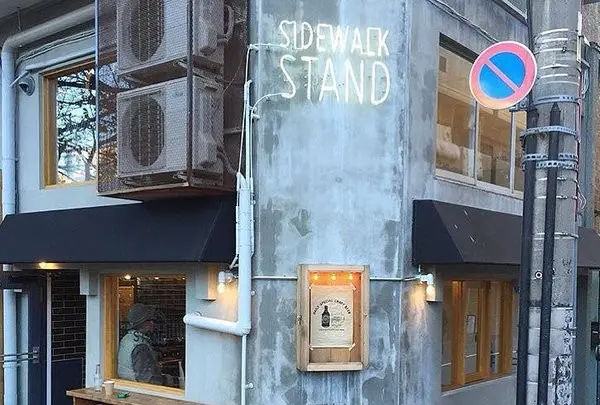 サイドウォーク スタンド （SIDEWALK STAND）