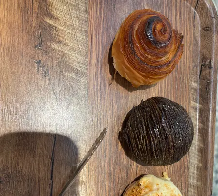 VERMICULAR POT MADE BAKERYの写真・動画_image_1897994