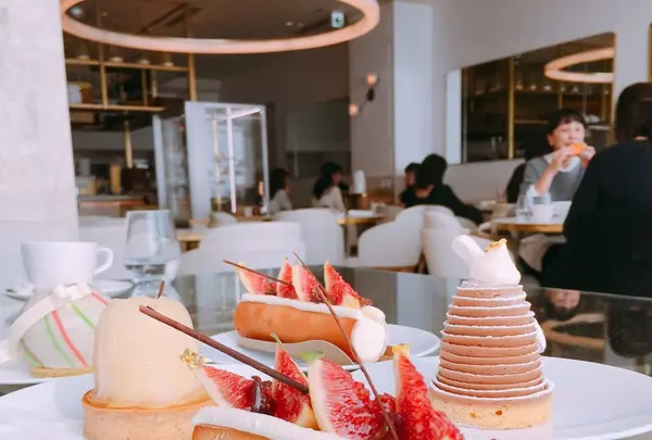 ドミニクアンセルベーカリートウキョウ(DOMINIQUE ANSEL BAKERY TOKYO)