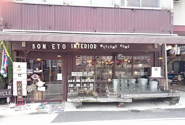 BON ETO Interior