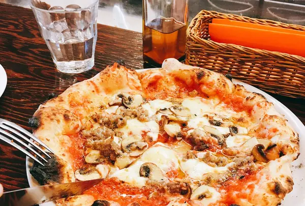 ピッツァ・イナ（ＰＩＺＺＡ１７）の写真・動画_image_225984