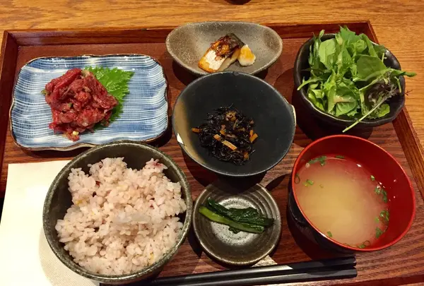 日本のお酒と馬肉料理 うまえびすの写真・動画_image_233448