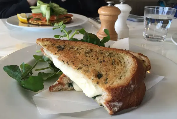 bills 七里ヶ浜の写真・動画_image_238591