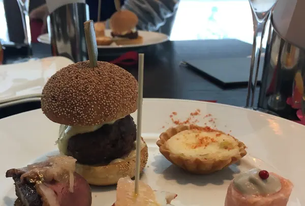 フォーシーズンズホテル丸の内 東京 Four Seasons Hotel Tokyo at Marunouchiの写真・動画_image_239951