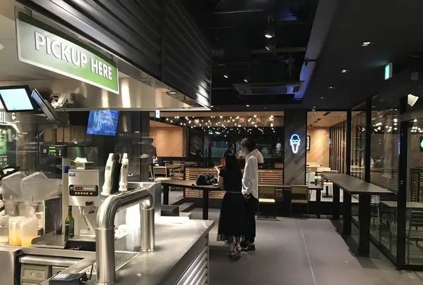 シェイクシャック 外苑いちょう並木店 （SHAKE SHACK）の写真・動画_image_246509