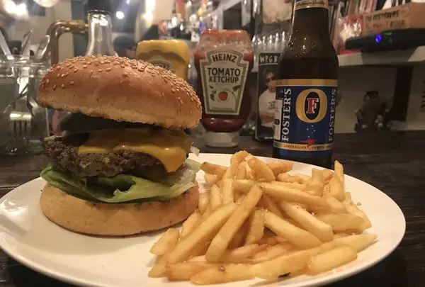 ウーピーゴールドバーガーの写真・動画_image_252352